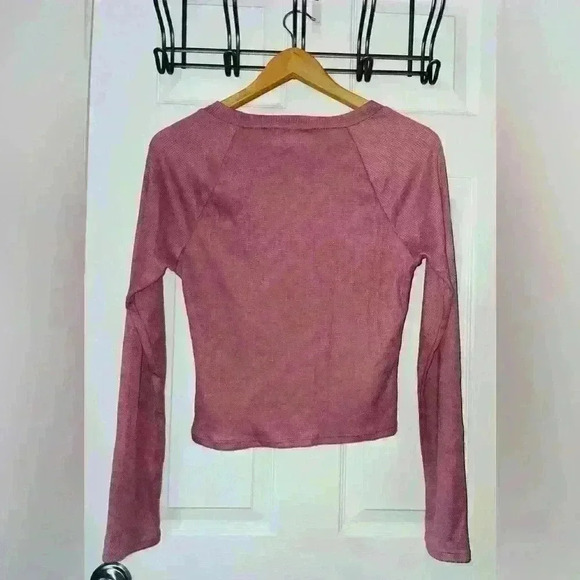 Lush Mauve Pink Rouched Long Sleeve Top, size Large - Picture 2 of 3